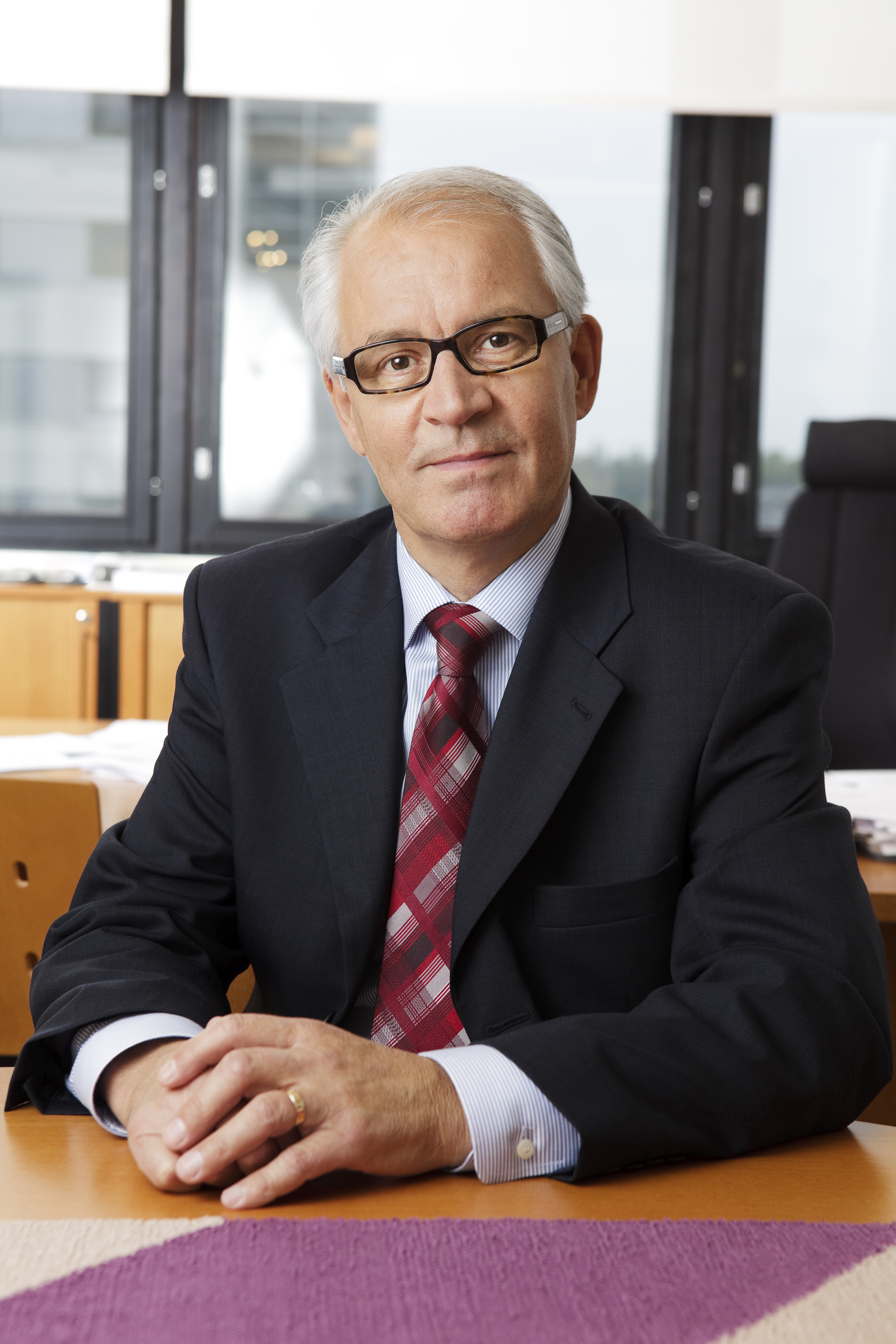 SuPerin kunniapuheenjohtajaksi Juhani Palomäki